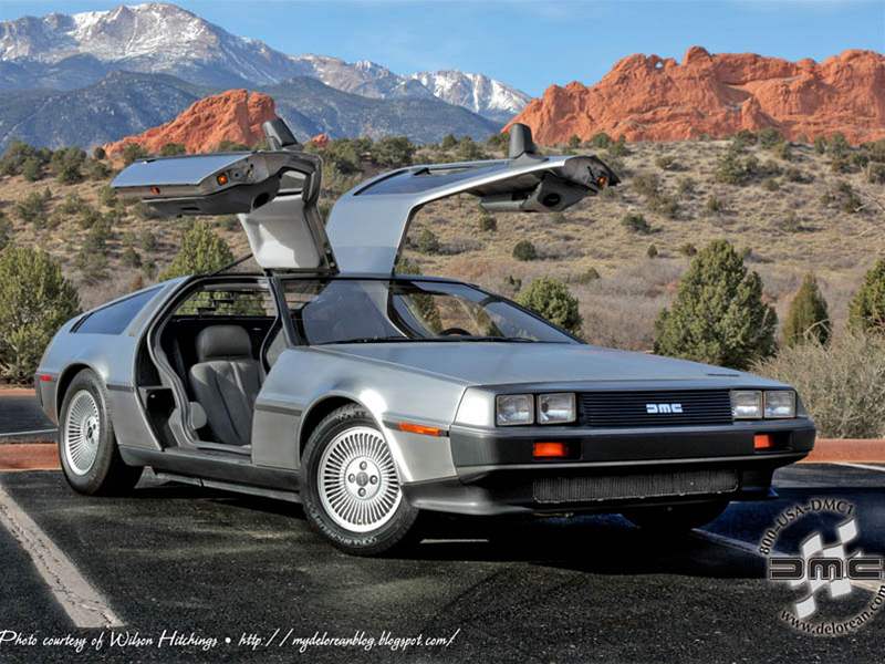 DeLorean DMC-12