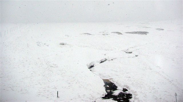 V esku zaal padat sníh - Luní bouda. (13. íjna 2009)