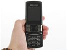 Recenze Samsung C3050 telo