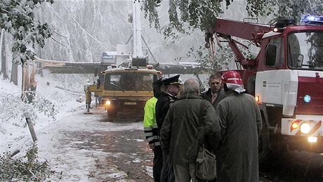 Snh na nkolik dn zablokoval objka opravovanho Hebeskho tunelu u Moravsk Tebov na Svitavsku (16. jna 2009)