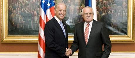 Americk viceprezident Joe Biden s prezidentem Vclavem Klausem. (23.jna 2009)