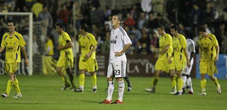 Rafael Van der Vaart z Realu Madrid neme uvit, jak tkou prohru utrpl jeho tým na hiti tetiligového soupee.