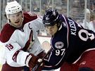 Columbus - Phoenix: domácí Rostislav Klesla (vpravo) a Shane Doan