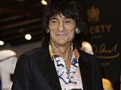 Ronnie Wood ve vlastnorun navren koili