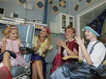 Klaunov vystoupili s projektem smv pro ivot na oddlen onkologie v brnnsk Dtsk nemocnici.