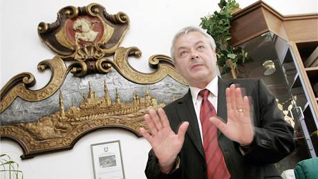 Primátor Pardubic Jaroslav Deml.
