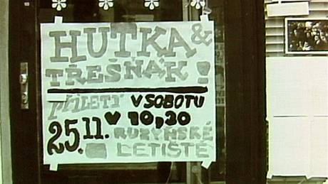 Plakát na praské ulici, listopad 1989 (z výstavy Devtaosmdesátej)