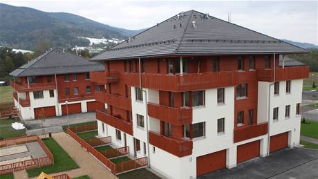 Nov postavené bytové domy ve tvrti Farské lúky. Metr tverení bytu stojí okolo 42 tisíc korun