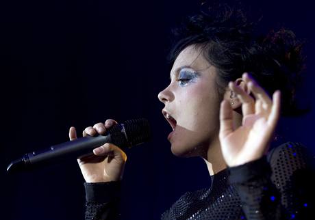 Lily Allen (Praha, SaSaZu, 30. 10. 2009)