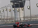 McLaren: Lewis Hamilton v Abú Zabí 