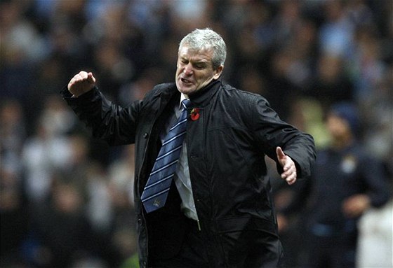 Mark Hughes u není kouem Manchesteru City.