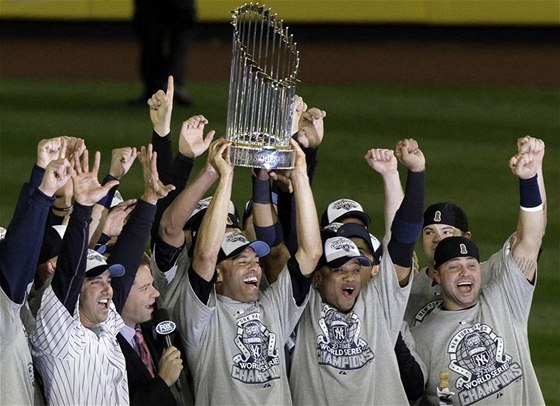 RADOST. New York slaví titul v baseballové MLB, Yankees vyhráli 27. titul.