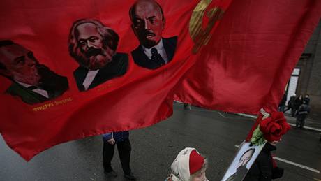 V centru Moskvy vzpomínali na bolevickou revoluci opoziní komunisté (7. listopadu 2009)