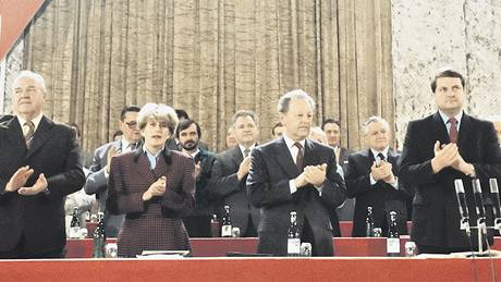 Celostátní konference Socialistického svazu mládee (SSM), která se konala 11. a 12. listopadu 1989 v praské Lucern.
