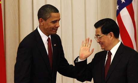 Americký prezident Barack Obama se v Pekingu seel s ínským protjkem Chu in-tchaem (16. 11. 2009)