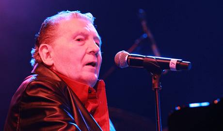 Jerry Lee Lewis pi druhém vystoupení v esku