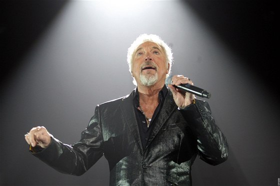 Tom Jones vystoupil podruhé v esku