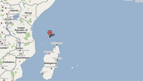Pirti zatoili na tanker MV Theresa VIII severozpadn od ostrova Aldabra, zhruba 400 kilometr od pobe Madagaskaru. (17. 11. 2009)