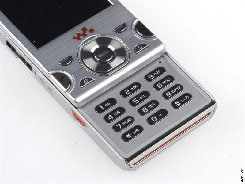 Sony Ericsson W995