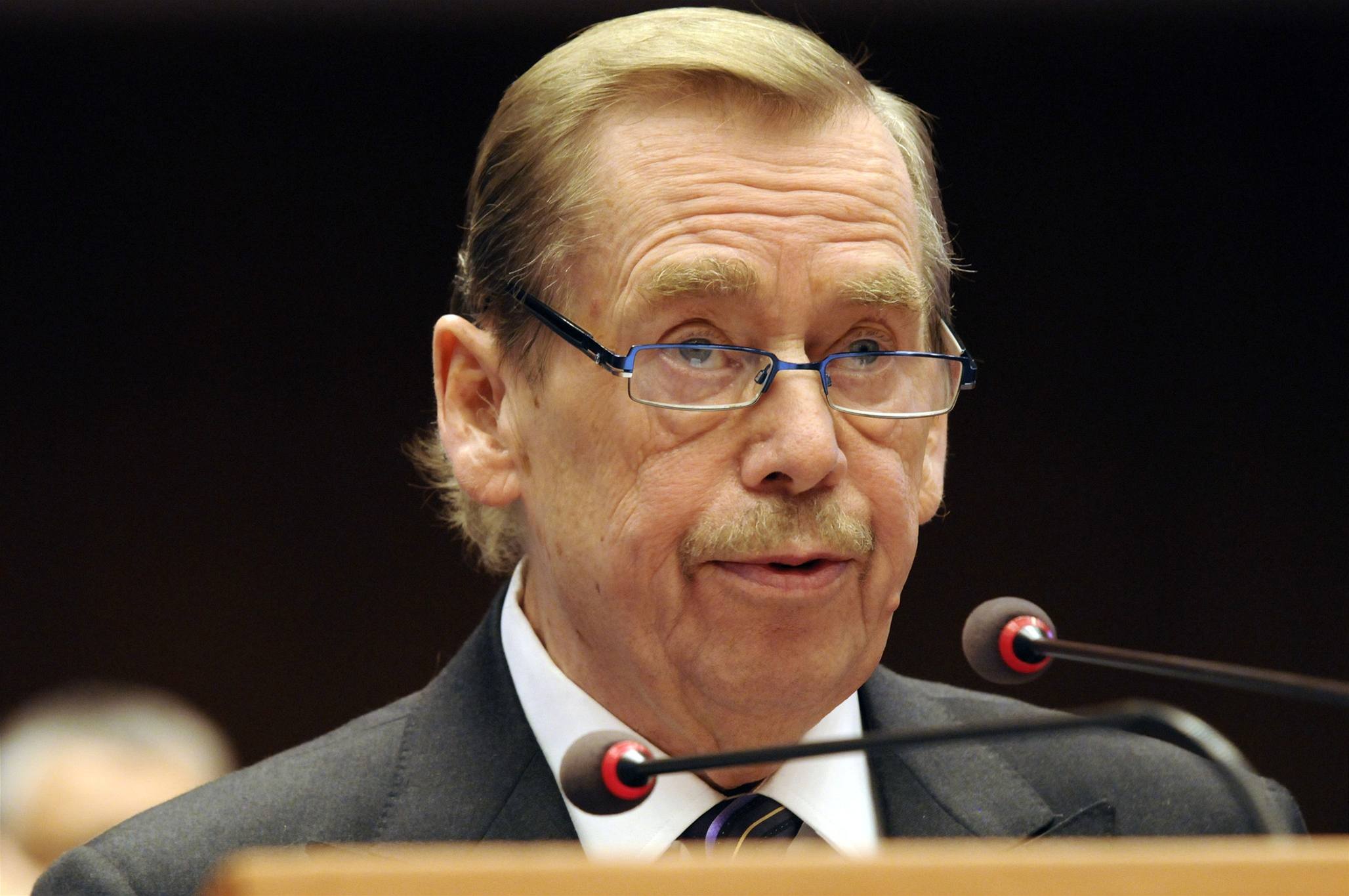 Bývalý prezident Václav Havel v Evropském parlamentu (11. 11. 2009)