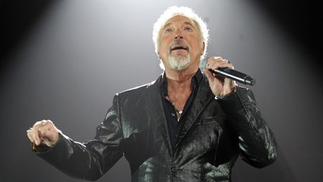 Tom Jones vystoupil podruhé v esku