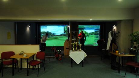 Golf na simultorech - klub Quatro, Kunratice