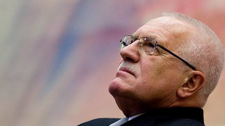 Václav Klaus ve zve�ejn�ném dokumentu kritizuje Evropskou unii, oteplovací alarmismus i p�emíru zákon�.