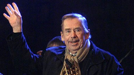 Václav Havel na jedné z praských akcí pipomínajících 17. listopad 1989