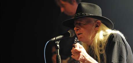 Johnny Winter na pódiu brnnského Semilassa