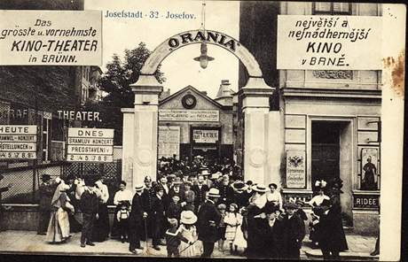 Kino Orania. Promítat zaalo pod názvem Urania roku 1910. Hledit tehdy nejvtího kina v Brn mlo 484 sedadel. Po válce se u pokozené kino neotevelo. Dnes zde sídlí divadlo Radost.