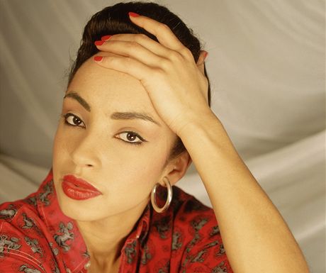 Zpvaka Helen Folasade Adu alias Sade vyd se skupinou nov album, deska Soldier Of Love vyjde v noru 2010.