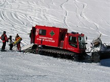 Rakousko, Stubai. Pjezd zchrann sluby k razu