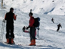 Rakousko, Stubai. U v jnu jezd na ledovec skialpinist