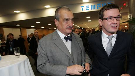 Karel Schwarzenberg a Ondej Lika na kongresu ODS (21. 11. 2009)
