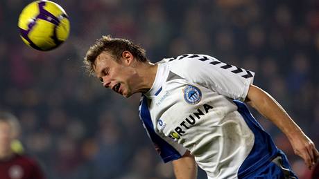 Liberec: Radek Dejmek hlavikuje