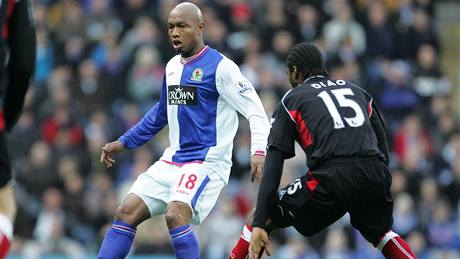 Blackburn - Stoke City: El-Hadji Diouf (vlevo) a Salif Diao 