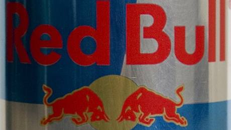 Ukrajinský Red Bull, prodávaný u nkterých vietnamských obchodník.