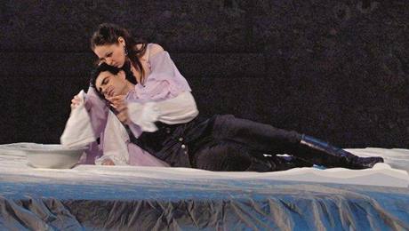 Nino Machaidze a Rolando Villazon jako Romeo a Julie
