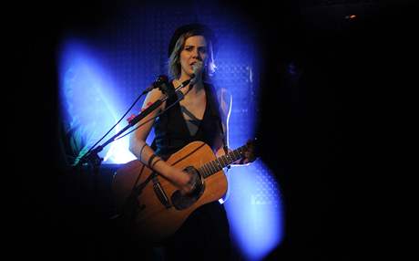 Aneta Langerová poktila 4. prosince 2009 v praském Hard Rock Café nové album Jsem 