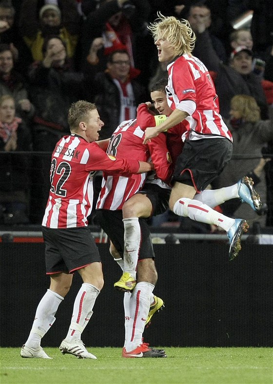 DESET GÓLŮ. Fotbalisté Eindhovenu nasázeli v nizozemské lize deset gólů.