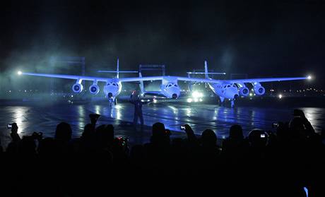 SpaceshipTwo pi slavnostnm odhalen (7. prosince 2009)