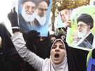 Proreimní studentky na manifestaci v Teheránu