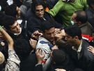 Potyky mezi pro- a protireimními studenty v Teheránu (7. prosince 2009) 