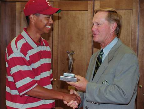 Tiger Woods a Jack Nicklaus - pedvn ceny pro nejlepho univerzitnho hre roku, 1996.