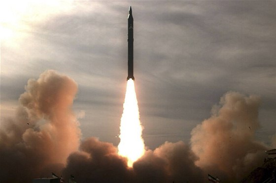 Test íránské rakety Sadíl-2