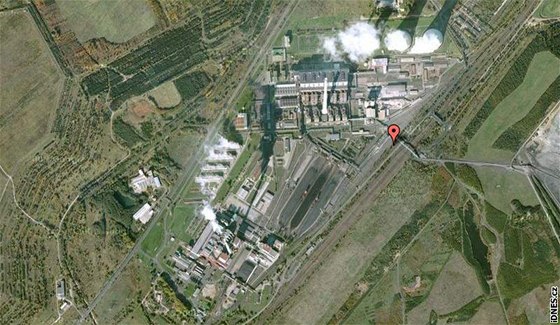 Uhelná elektrárna Prunéov na satelitním snímku.