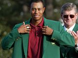 Tiger Woods z dubna 2009 - oblk zelen sako vtze Masters 2002.