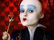 Z filmu Alenka v říši divů - Helena Bonham Carterová v roli Srdcové královny
