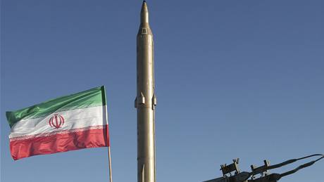 Izraelský preventivní útok na Írán by podle simulace íránský zbrojní program jedině urychlil. Ilustrační foto.