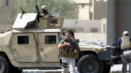 Americká administrativa by bez oldné dokázala v Iráku fungovat jen tko